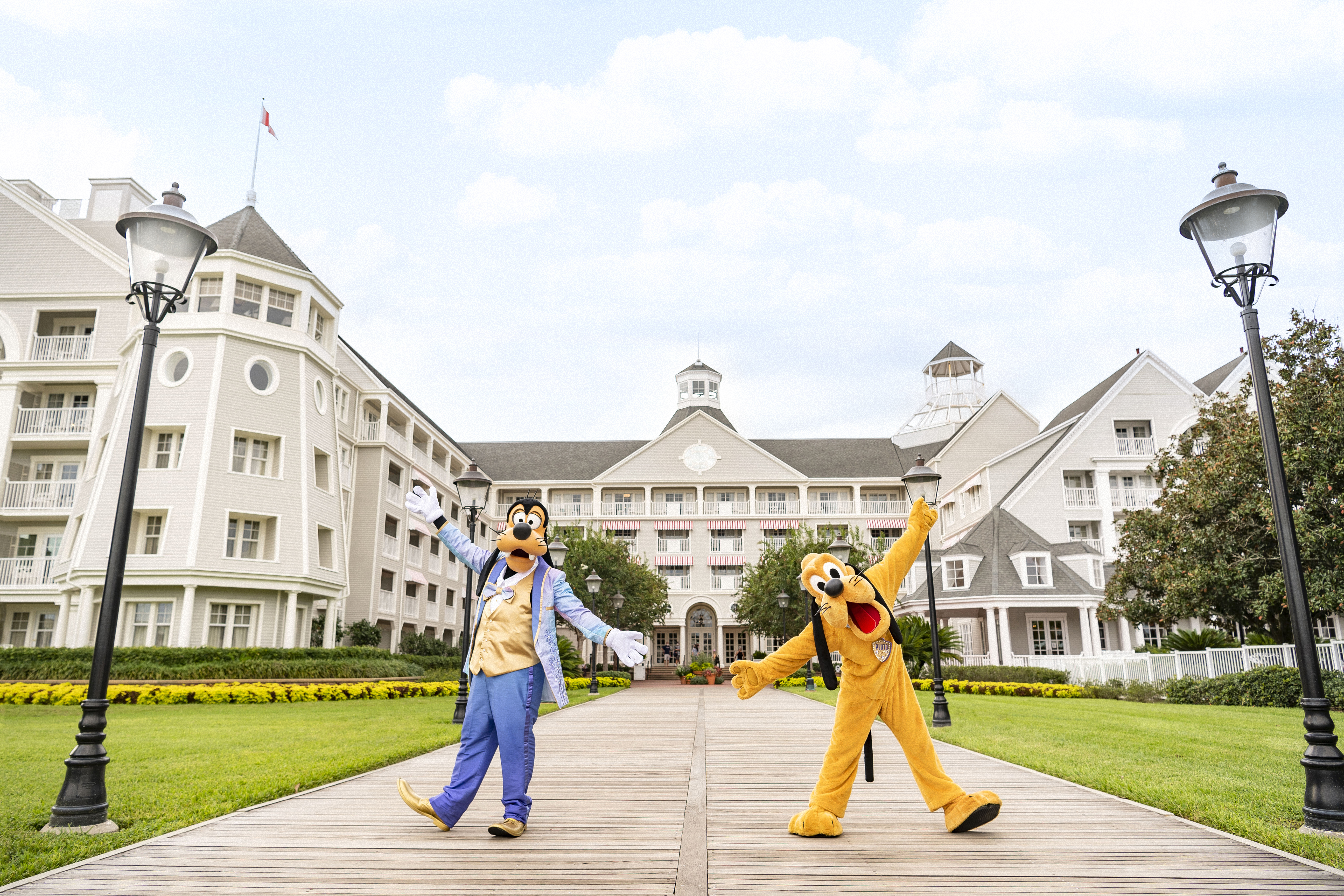 Goofy and Pluto at Yacht Club Entrance